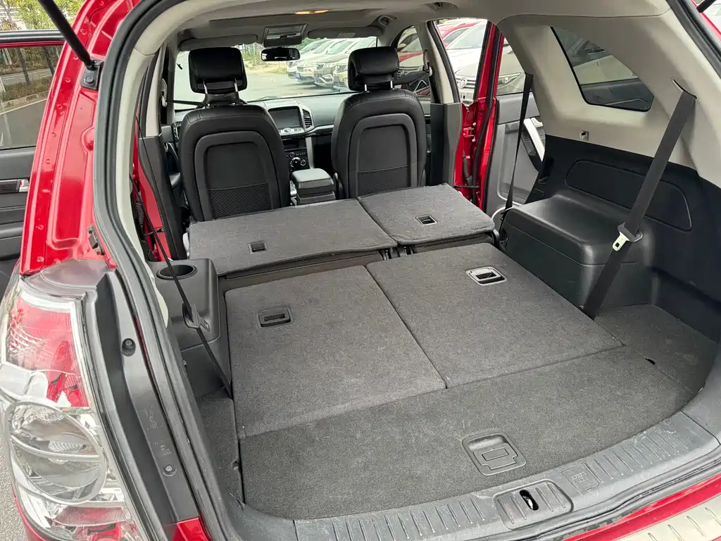 Chevrolet Captiva 2014 — фото 10