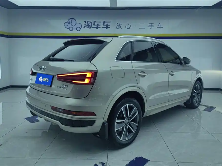 Audi Q3 2019 — фото 3