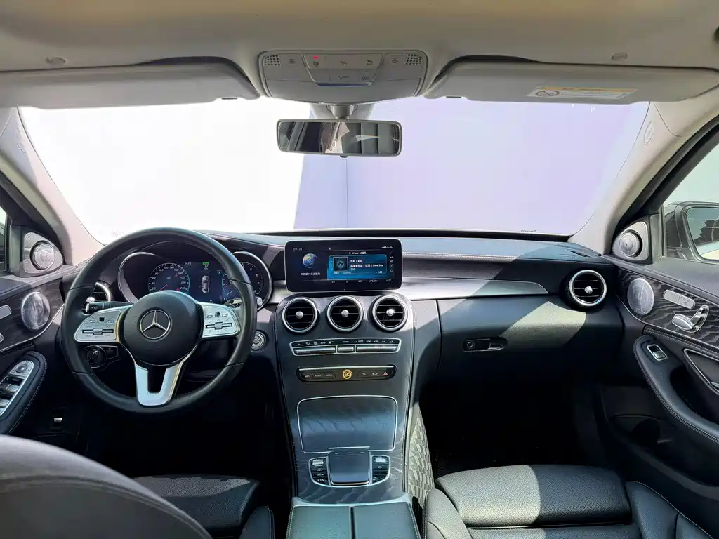 Mercedes-Benz C-Class 2019 — фото 4