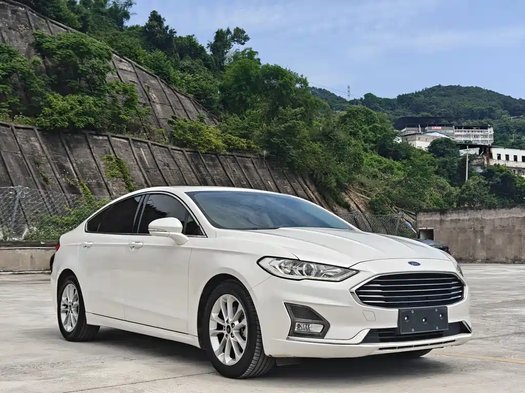 Ford Mondeo 2019 — фото 3