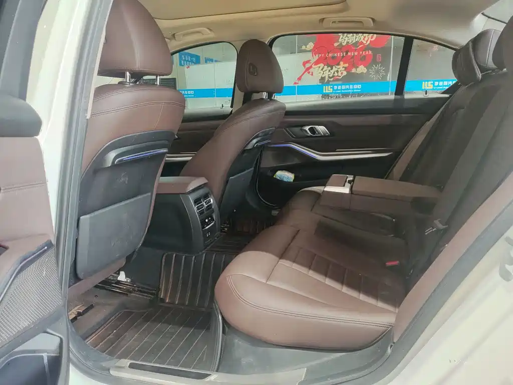 BMW 3 Series 2019 — фото 4