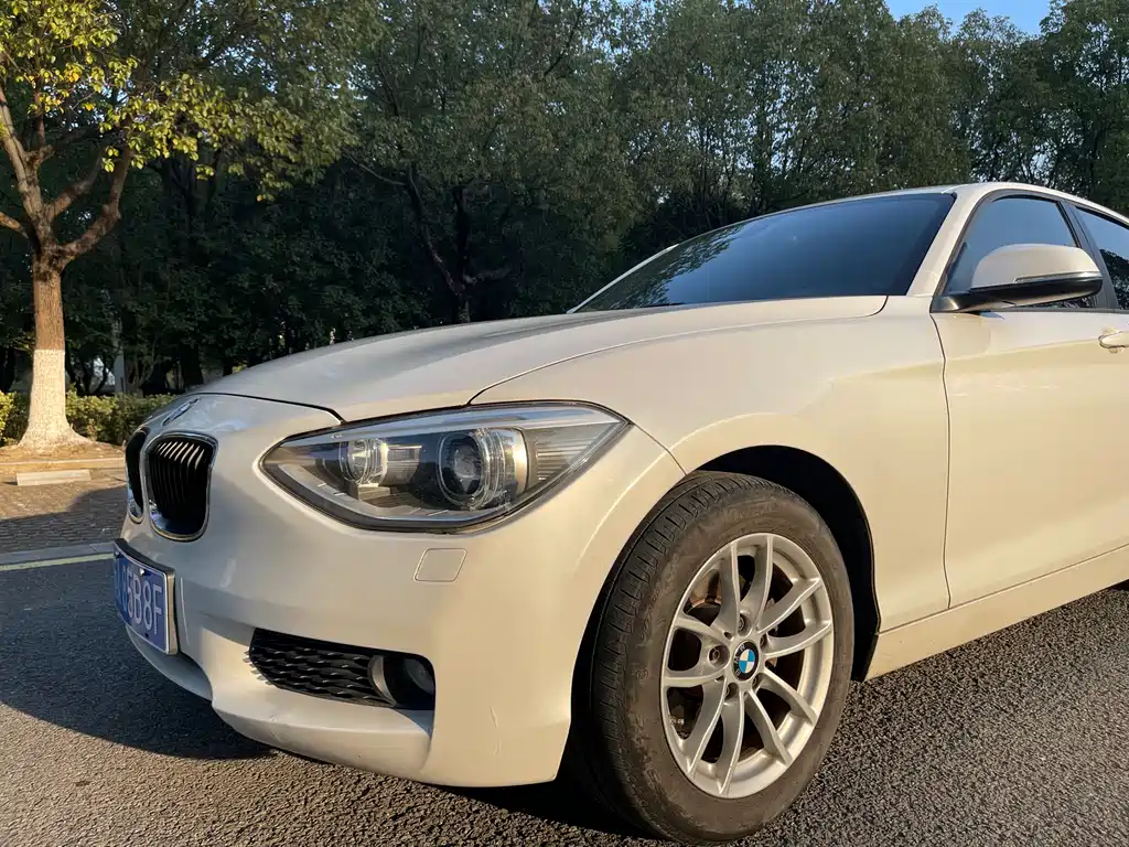 BMW 1 Series 2015 — фото 9