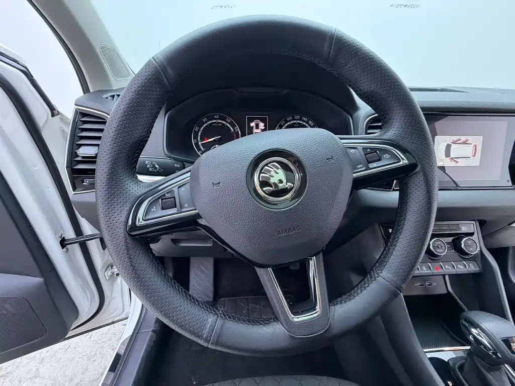Skoda Karoq 2022 — фото 8