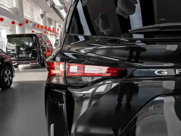 Toyota Granvia 2024