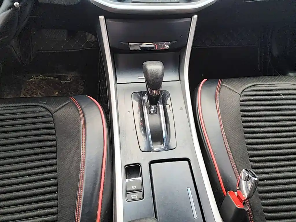 Honda Accord 2016 — фото 14