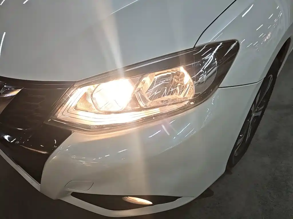 Nissan Tiida 2018 — фото 24