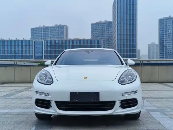 Porsche Panamera 2016