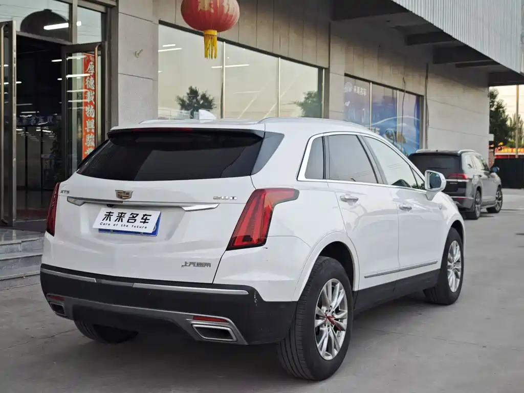 Cadillac XT5 2022 — фото 12