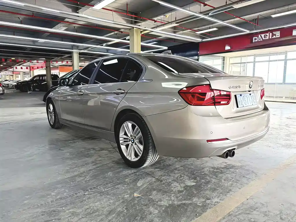 BMW 3 Series 2017 — фото 8