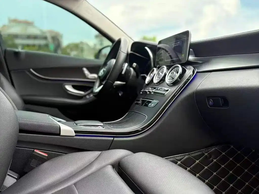 Mercedes-Benz C-Class 2020 — фото 10