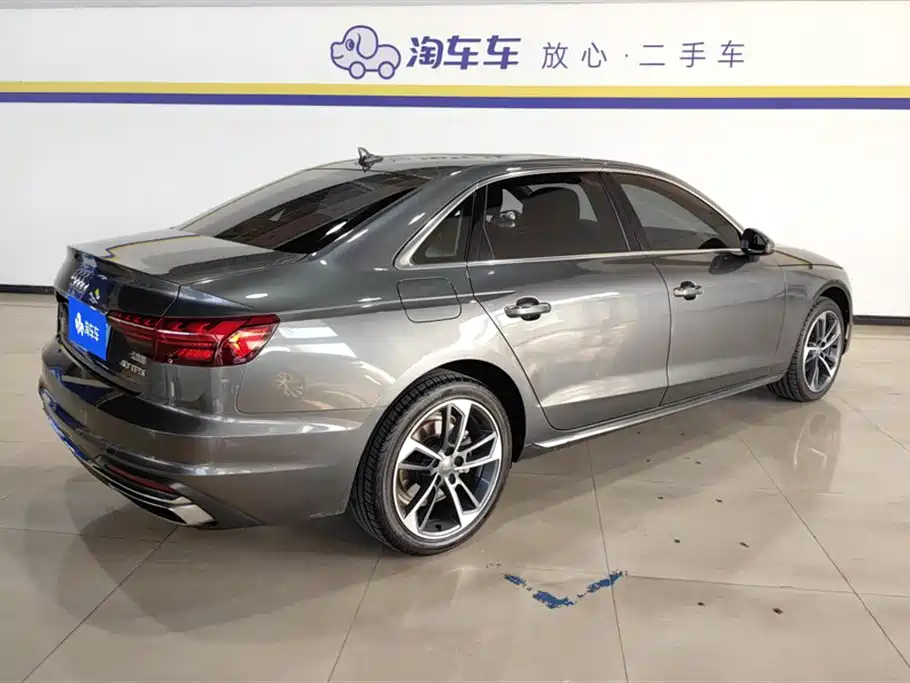 Audi A4L 2021 — фото 3