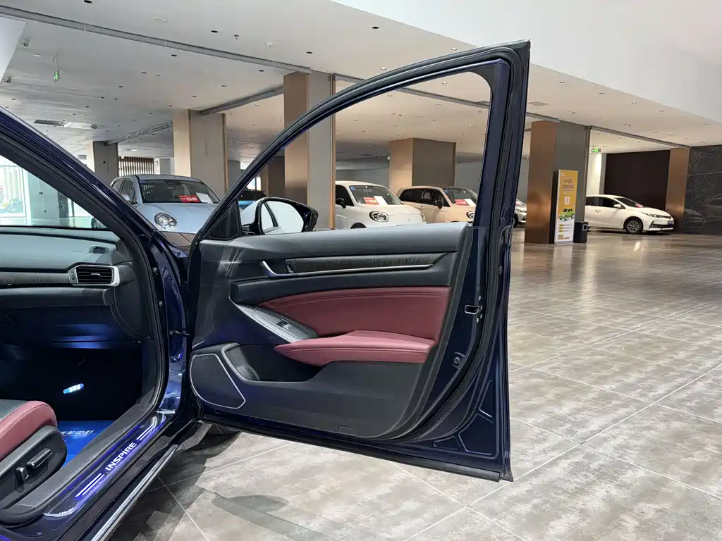 Honda Inspire 2022 — фото 29