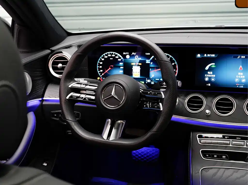 Mercedes-Benz E-Class 2020 — фото 11