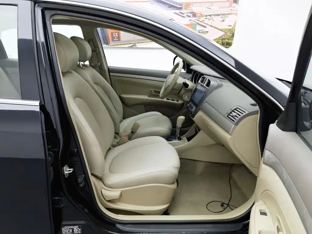 Nissan Sylphy 2018 — фото 23