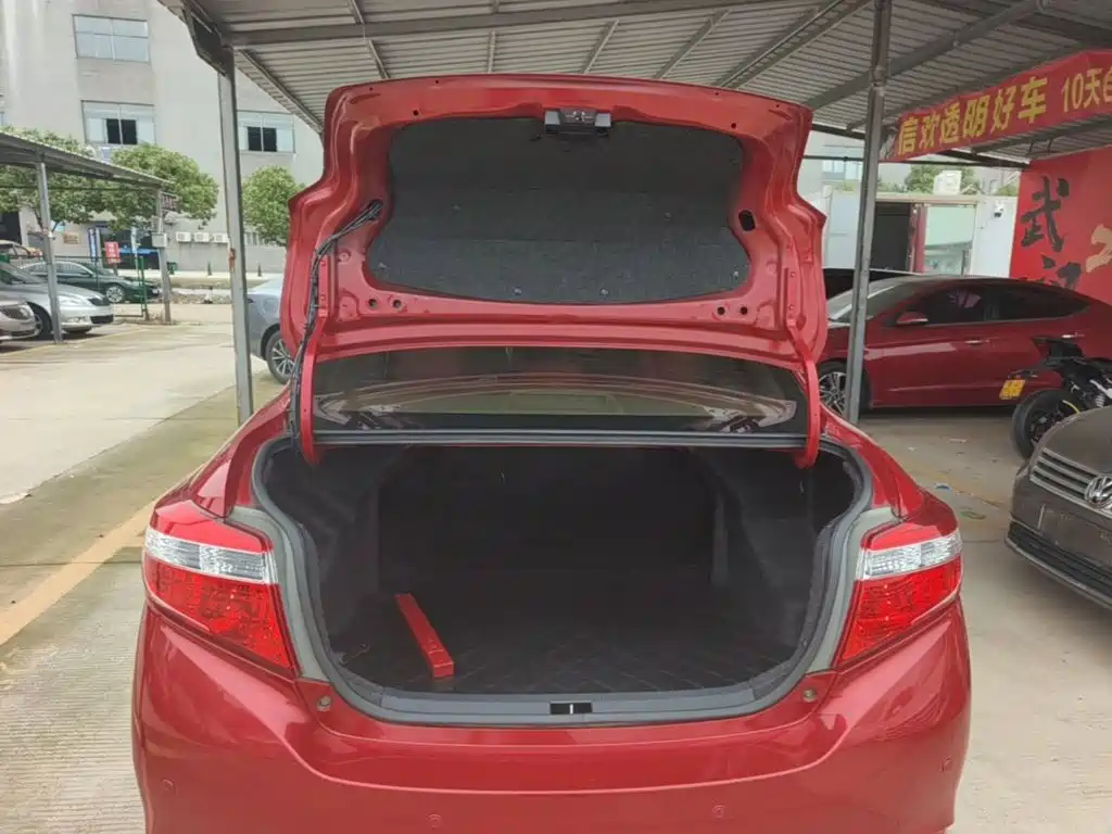 Toyota Vios 2015 — фото 19