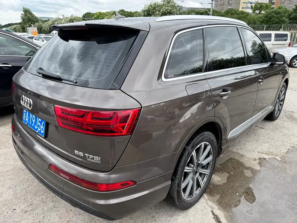 Audi Q7 2017 — фото 9