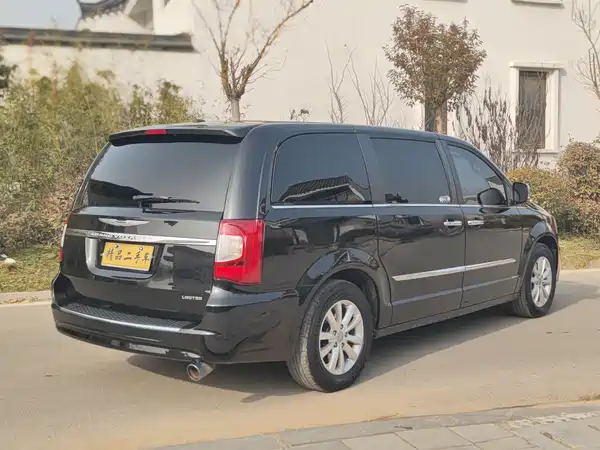 Chrysler Grand Voyager 2013