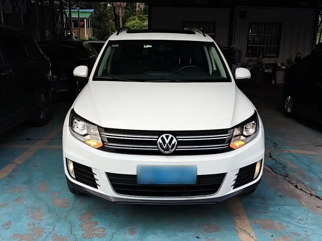 Volkswagen Tiguan 2015 — фото 3