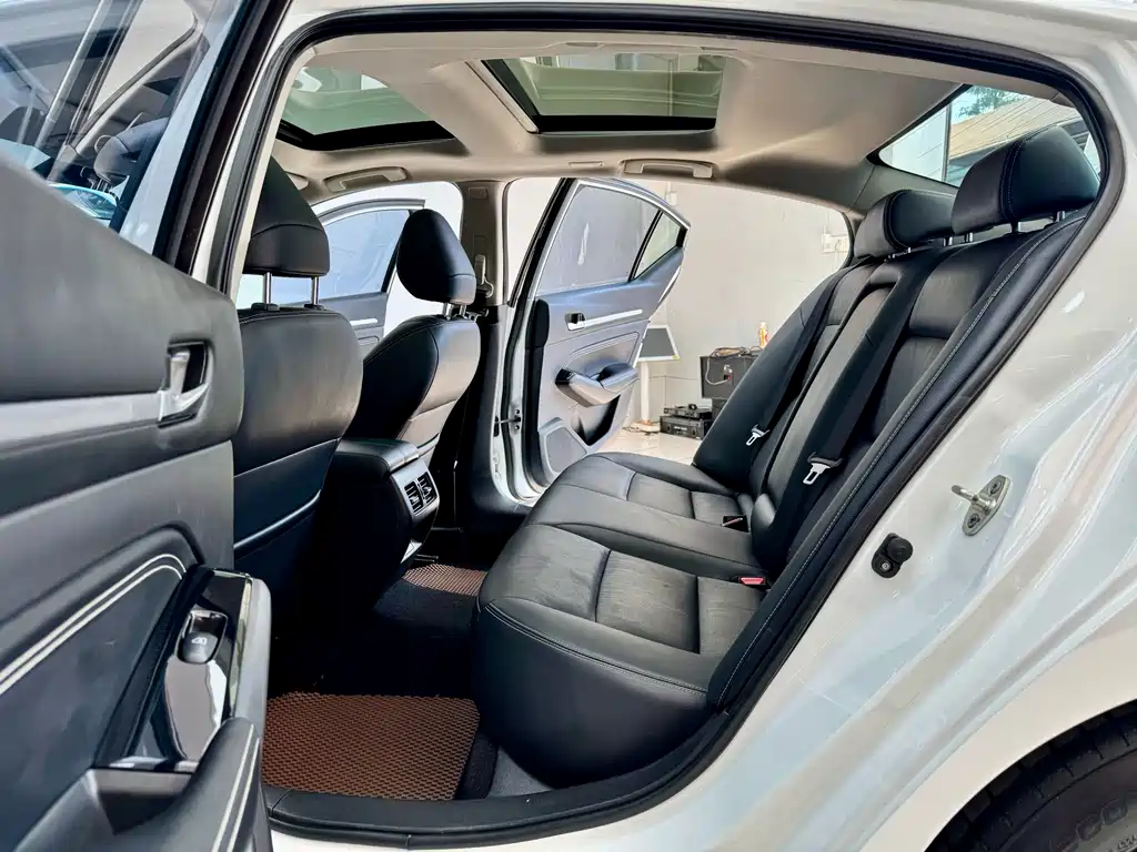 Nissan Teana 2023 — фото 10