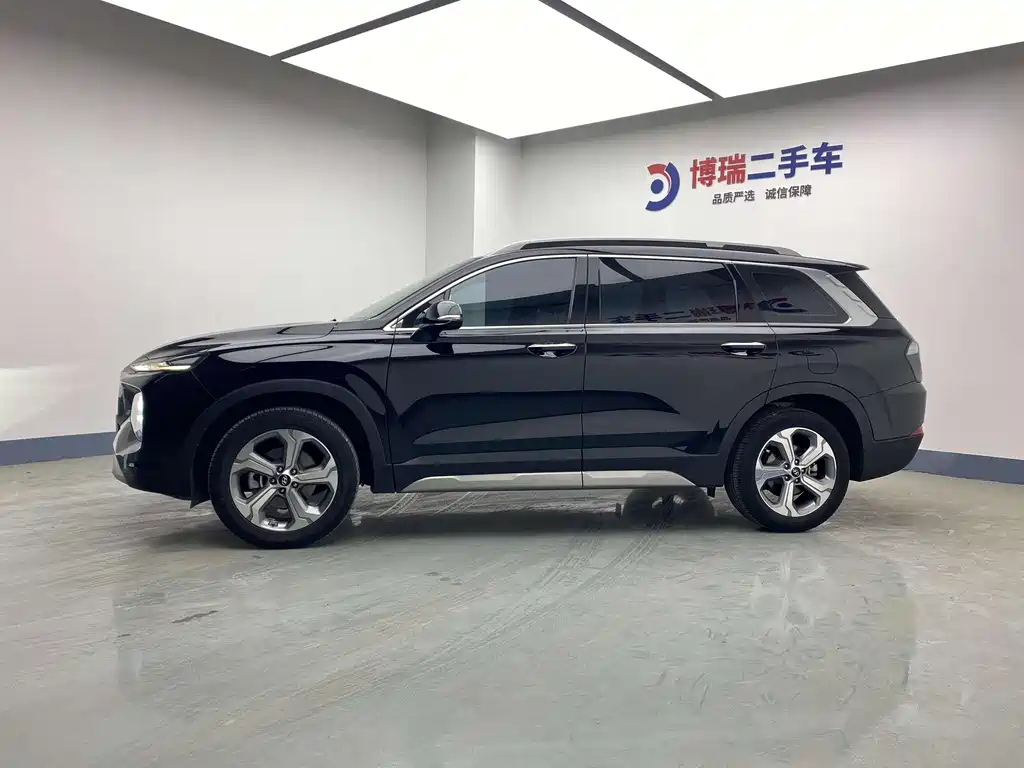 Hyundai Santa Fe 2023 — фото 4