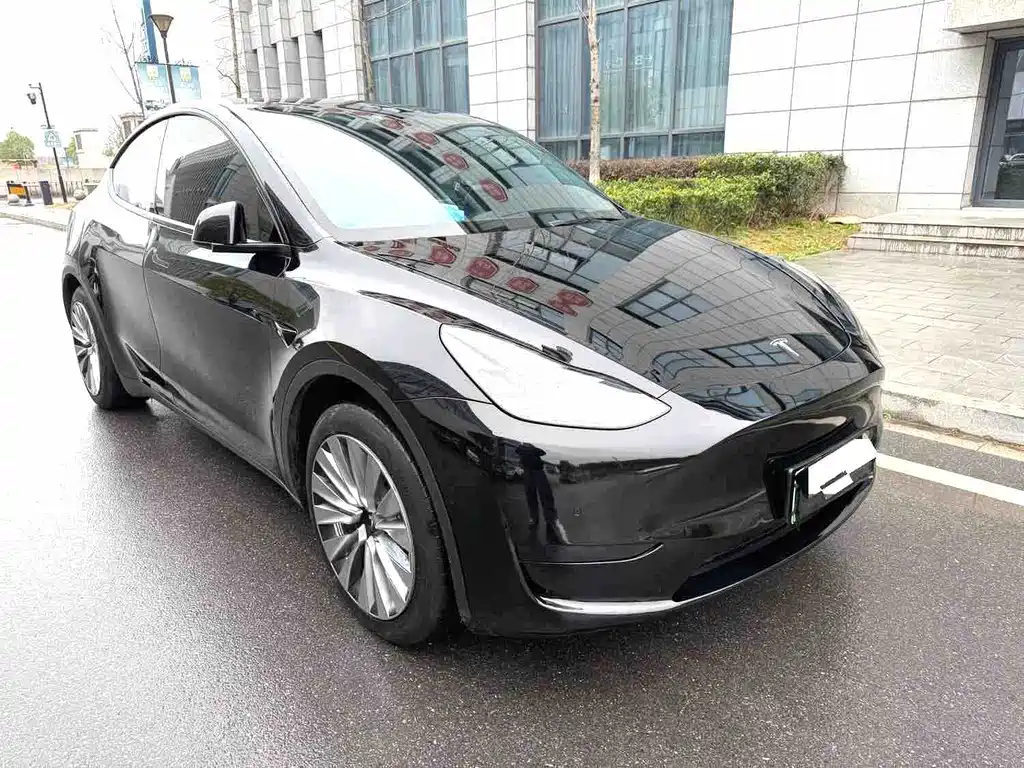 Tesla Model Y 2023 — фото 3