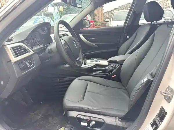 BMW 3 Series 2016