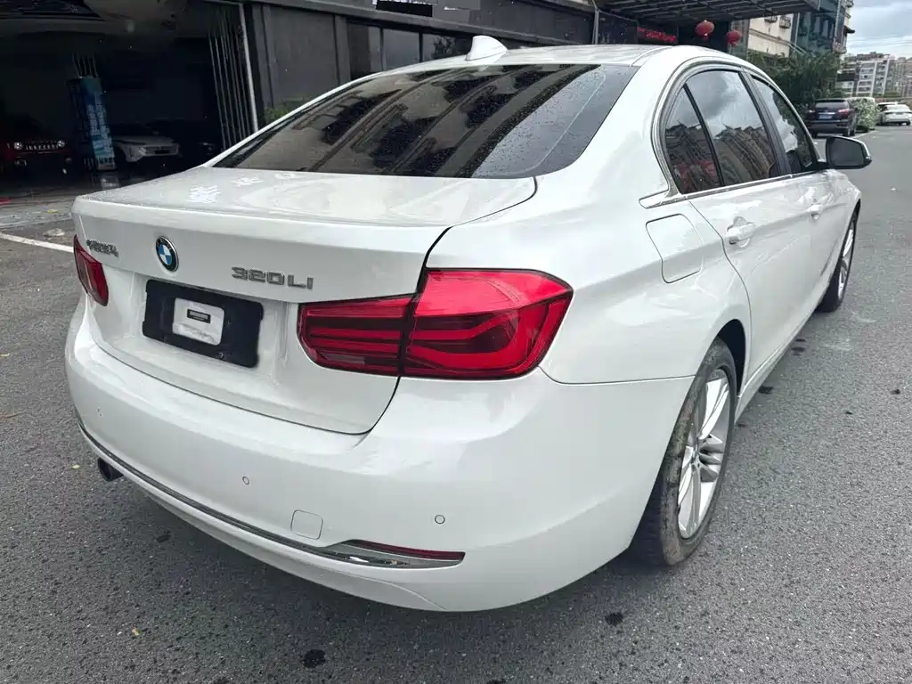 BMW 3 Series 2016