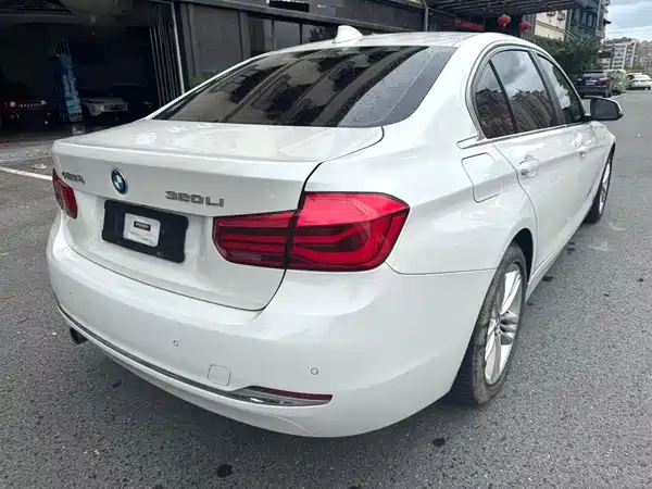 BMW 3 Series 2016