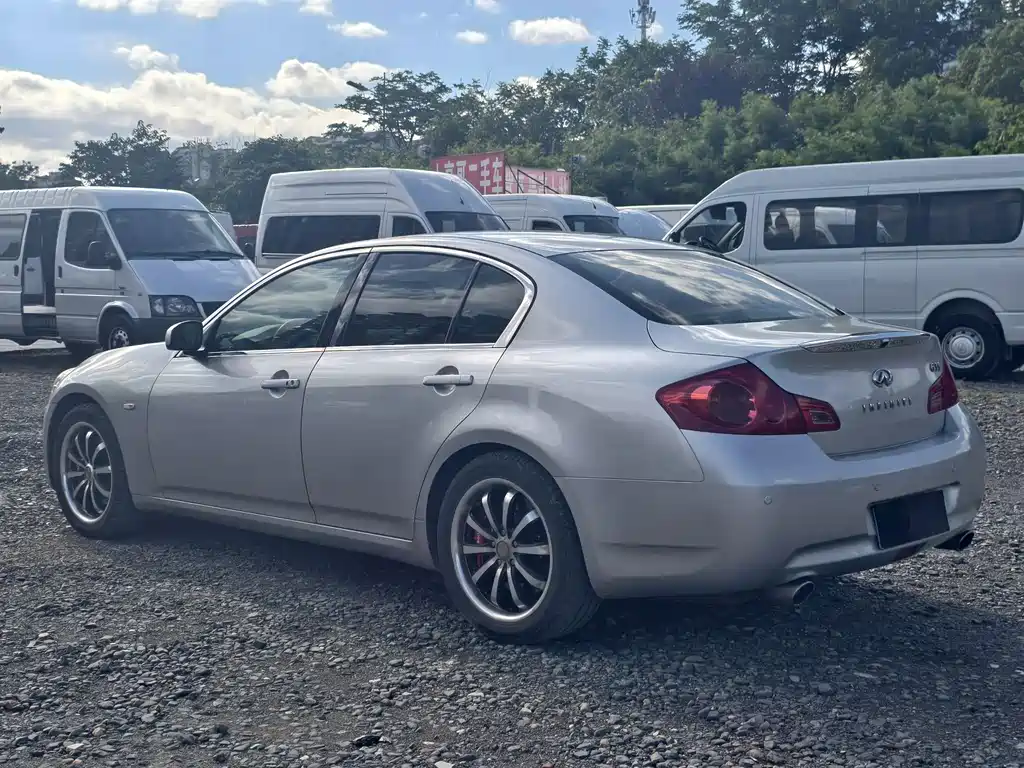 Infiniti G 2008