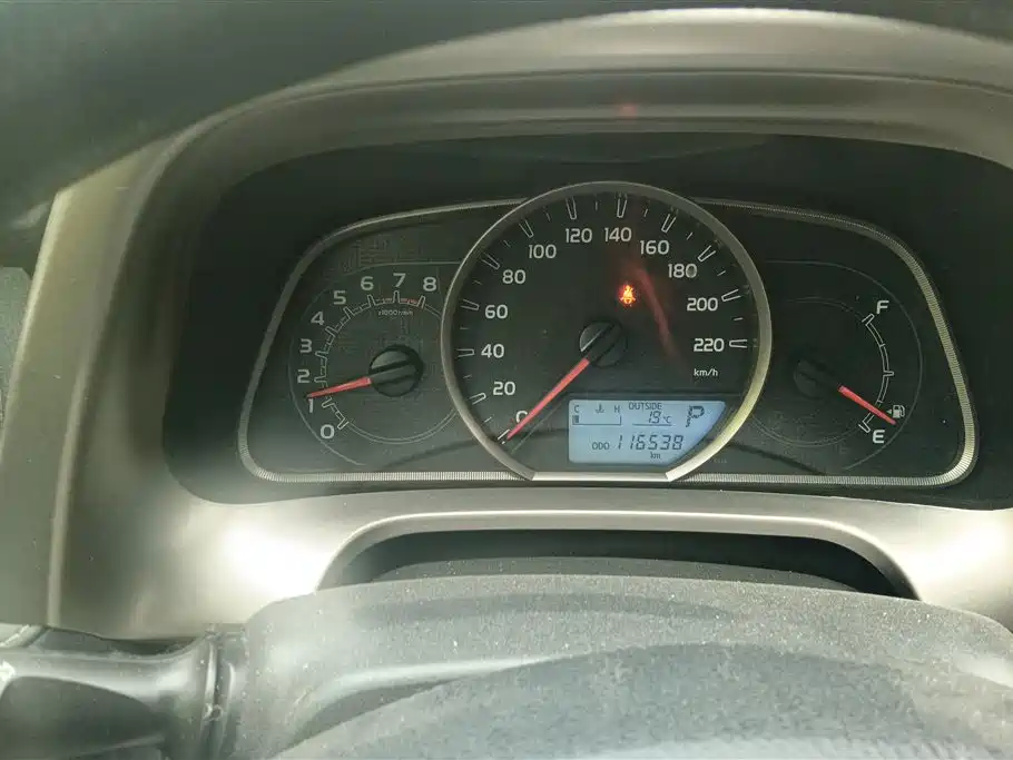 Toyota RAV4 2015 — фото 14