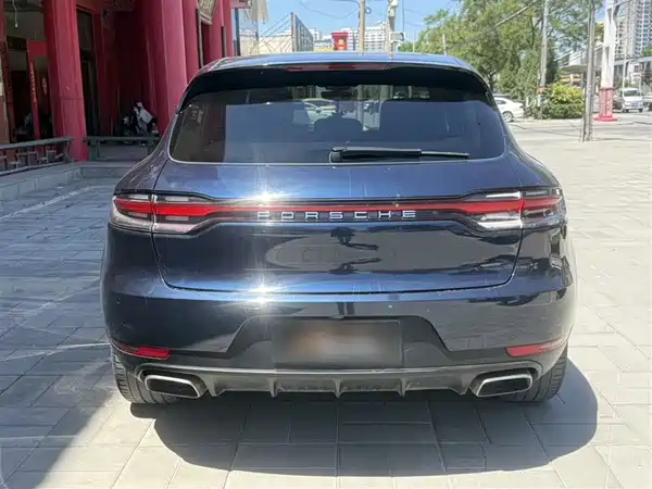 Porsche Macan 2021