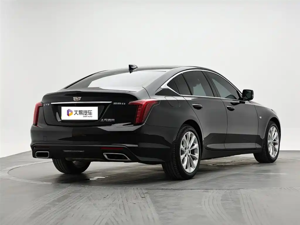 Cadillac CT5 2023 — фото 3