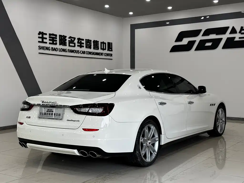 Maserati Quattroporte 2015 — фото 4