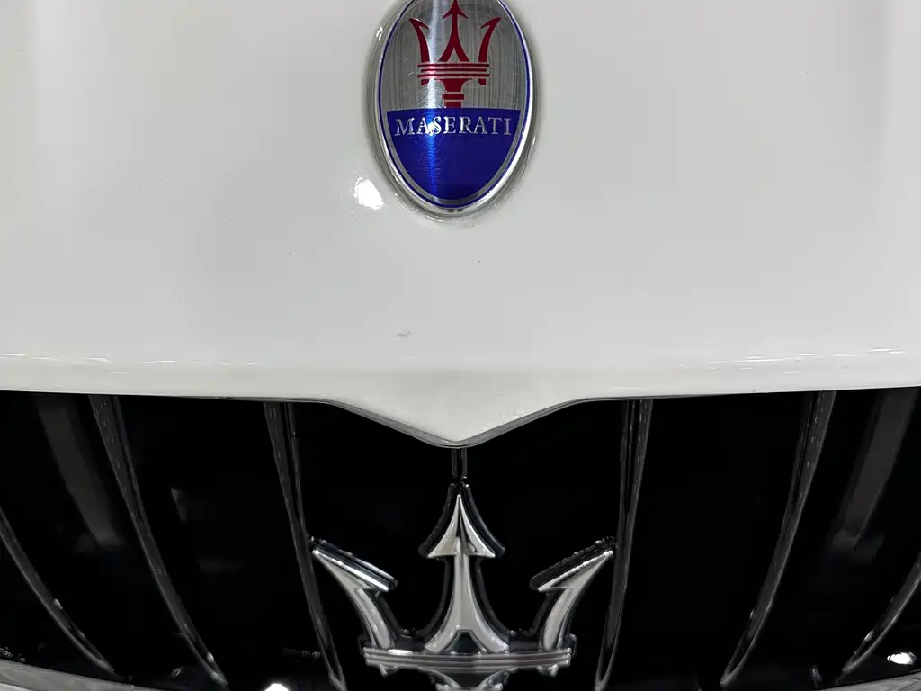 Maserati Quattroporte 2015 — фото 23
