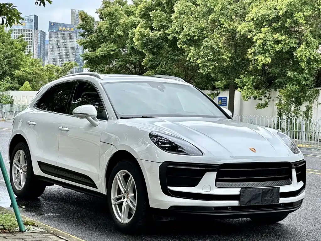 Porsche Macan 2023 — фото 13