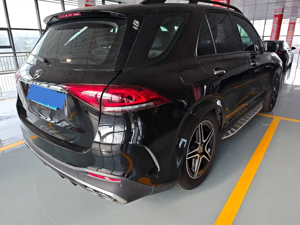 Mercedes-Benz GLE AMG 2021 — фото 19
