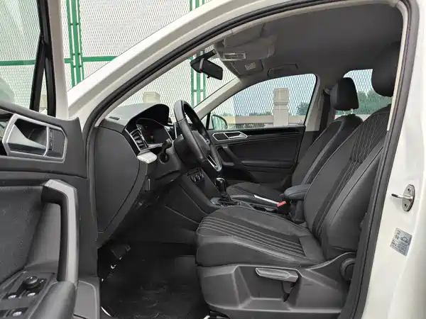 Volkswagen Tiguan L 2022