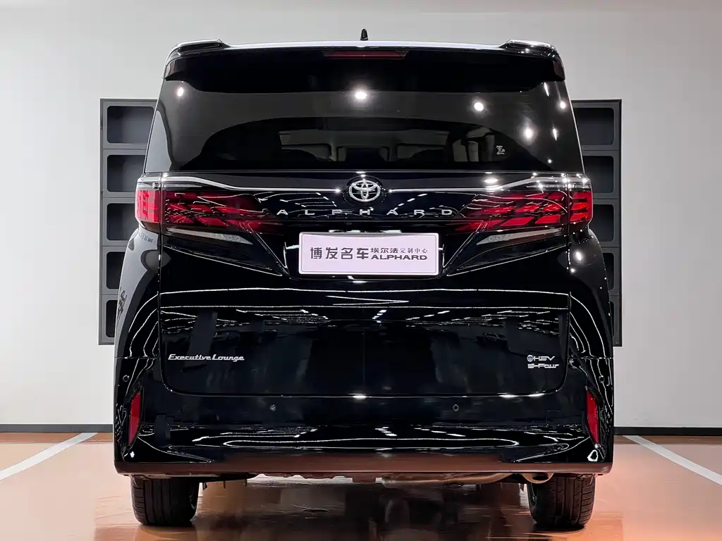 Toyota Alphard 2026 — фото 6