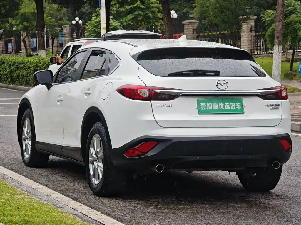 Mazda CX-4 2019