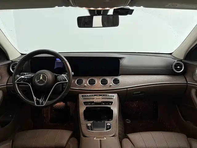 Mercedes-Benz E-Class 2022