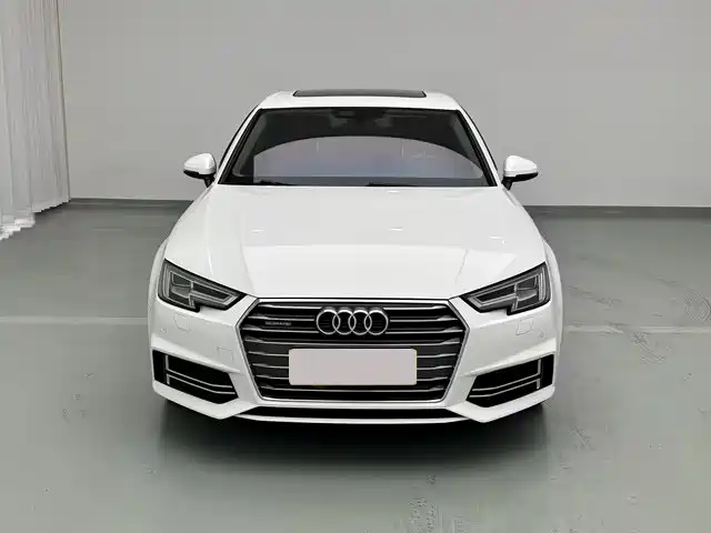 Audi A4L 2017