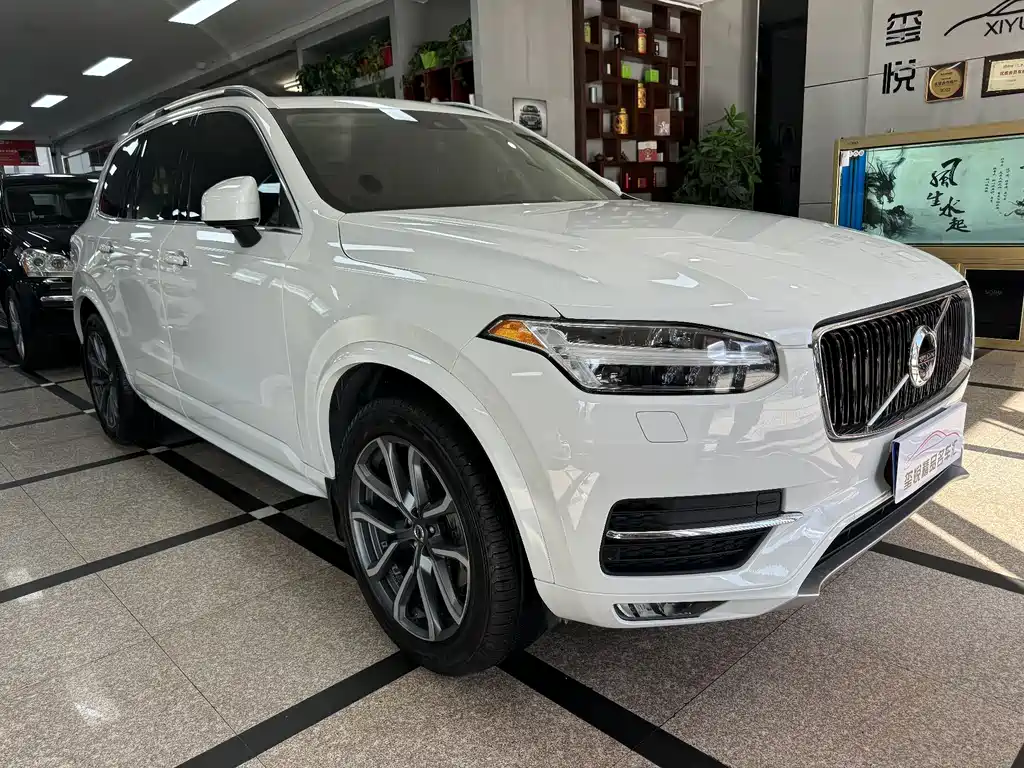 Volvo XC90 2016 — фото 3