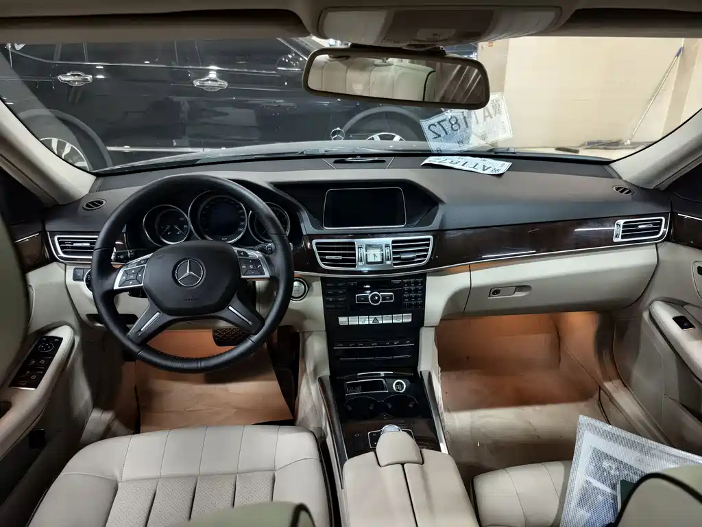 Mercedes-Benz E-Class 2015