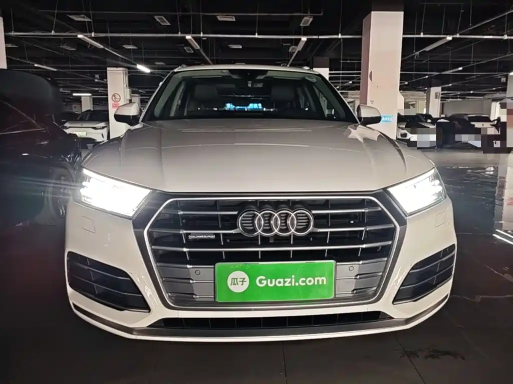 Audi Q5L 2020