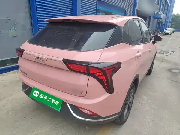 Neta V 2022