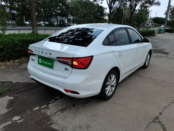 Roewe i5 2020