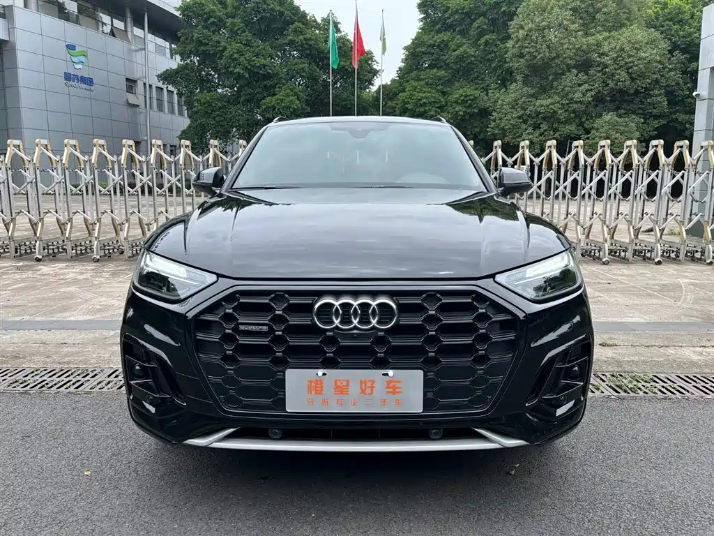 Audi Q5L 2023 — фото 2