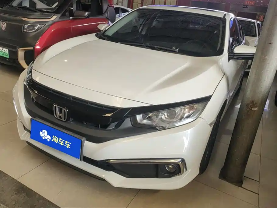 Honda Civic 2019 — фото 1