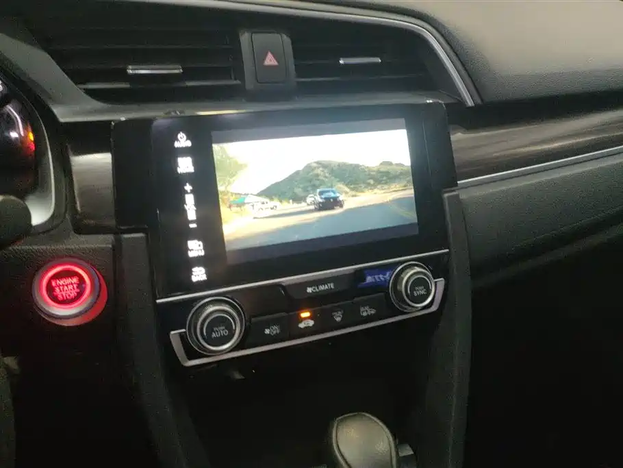 Honda Civic 2019 — фото 13
