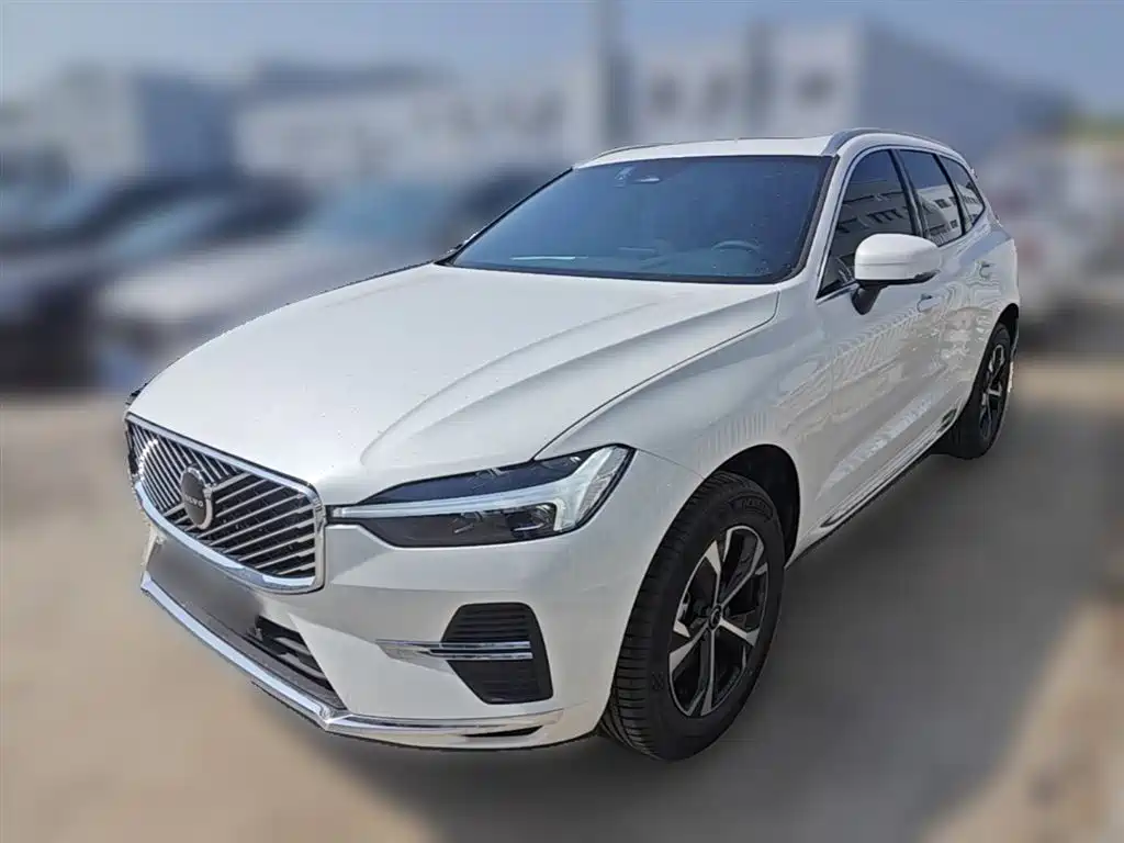 Volvo XC60 2026 — фото 3